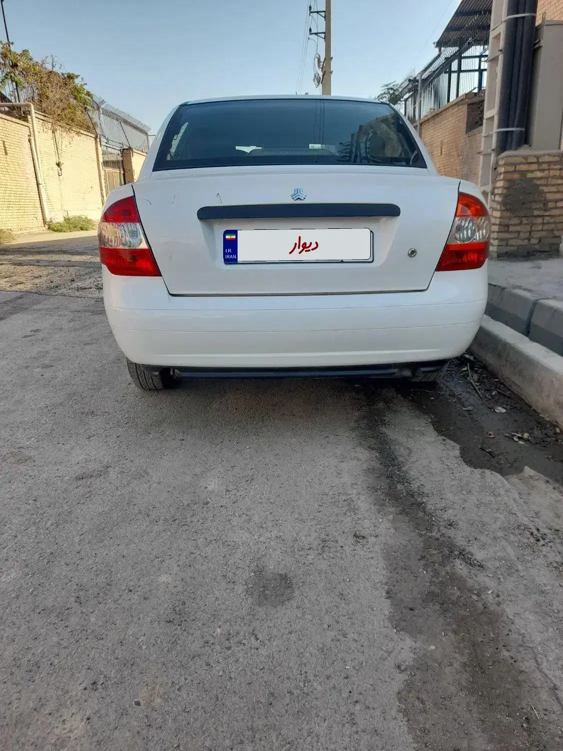 تیبا صندوق دار SL - 1401