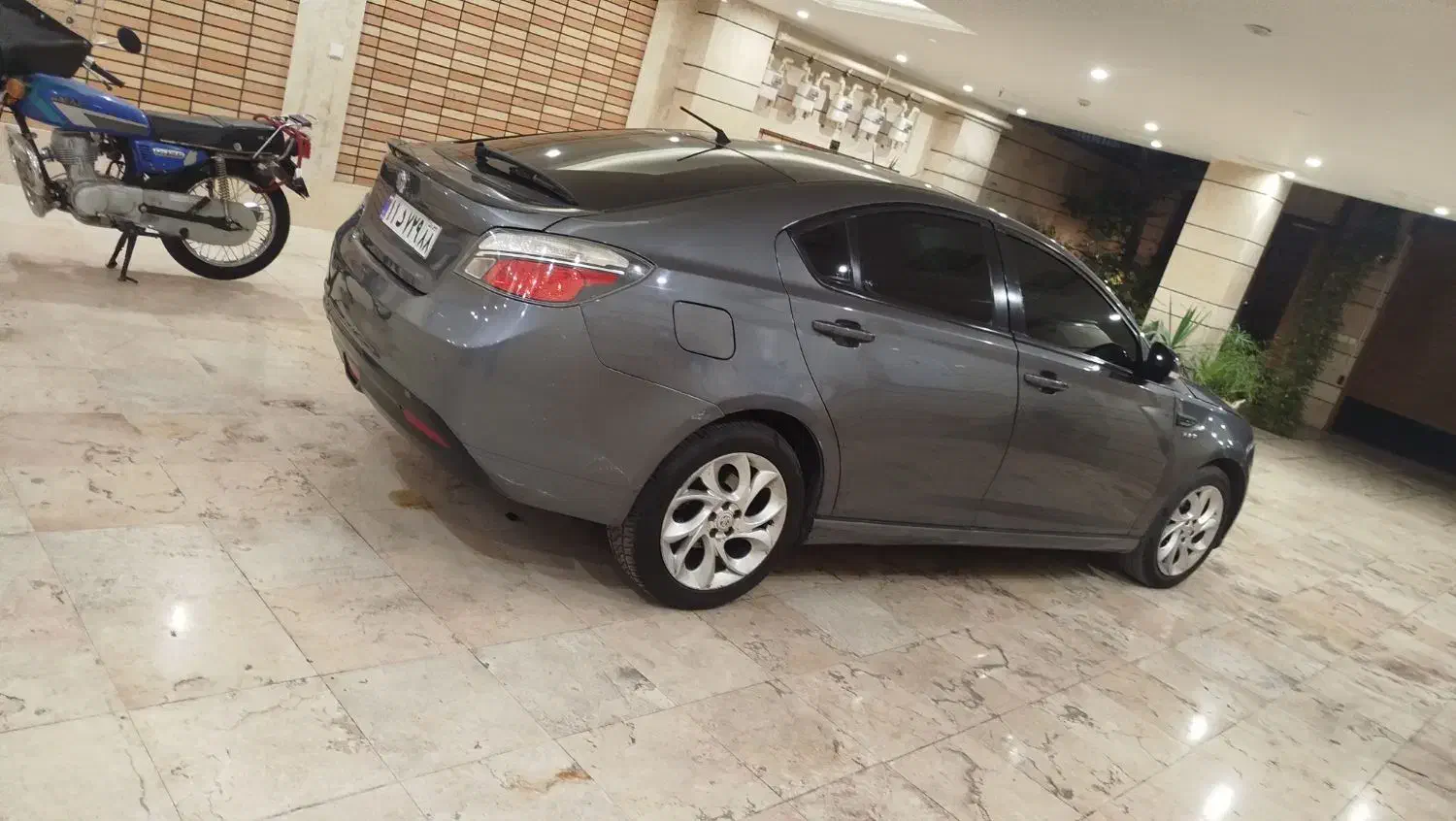 ام جی GT اتوماتیک - 2012