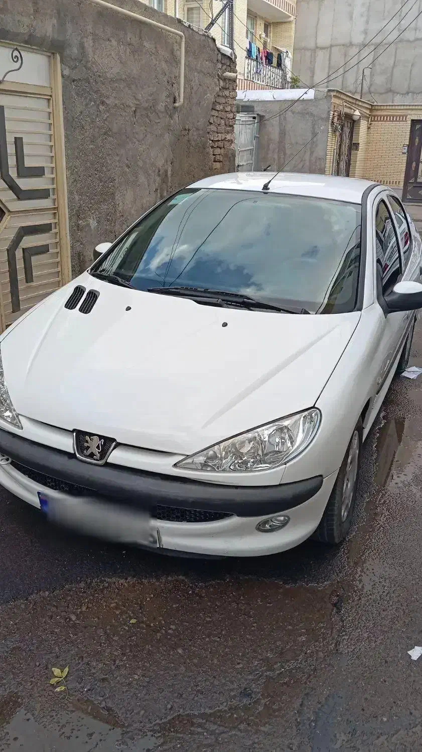 پژو ۲۰۶ صندوق دار v8 - 1395