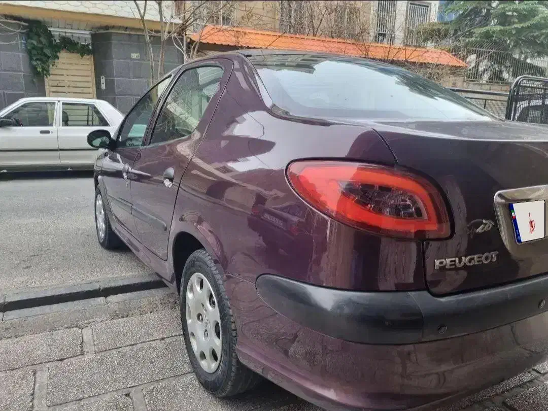 پژو ۲۰۶ صندوق دار v8 - 1388