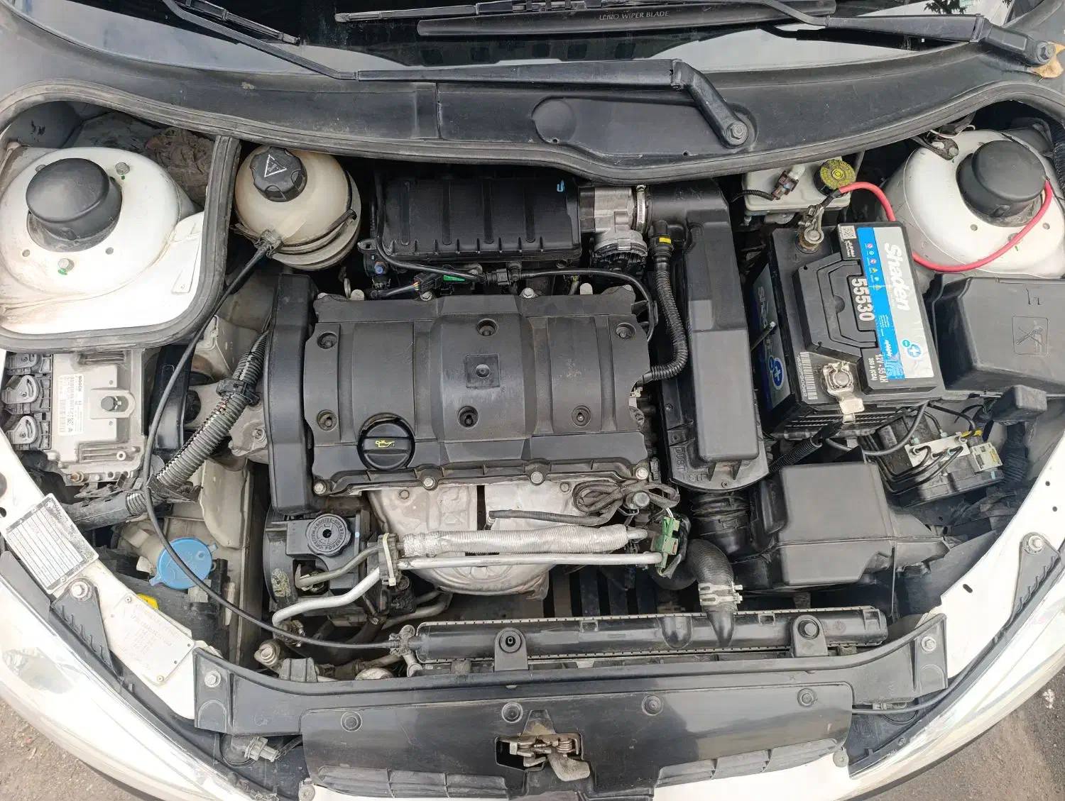 پژو ۲۰۶ صندوق دار v8 - 1391