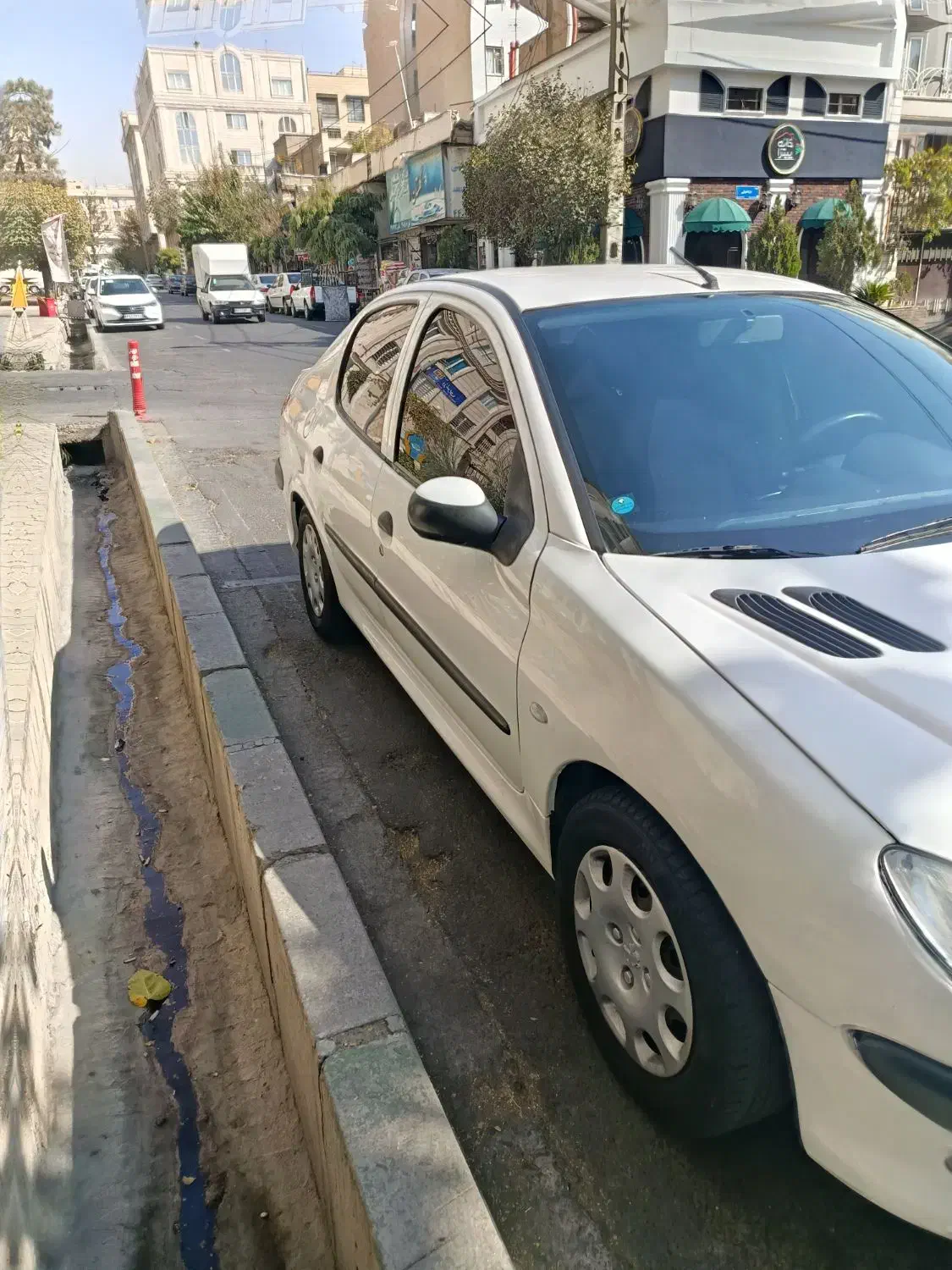 پژو ۲۰۶ صندوق دار v8 - 1396