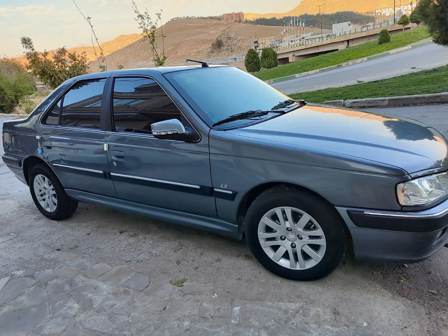 پژو پارس اتوماتیک - 1401