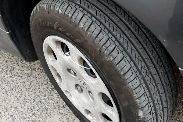 پژو ۲۰۶ صندوق دار v8 - 1391