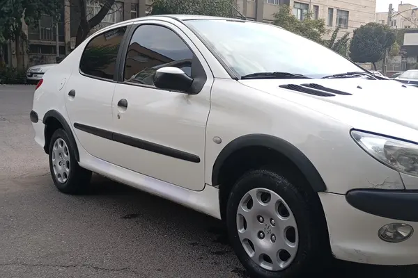 پژو ۲۰۶ صندوق دار v8 - 1393