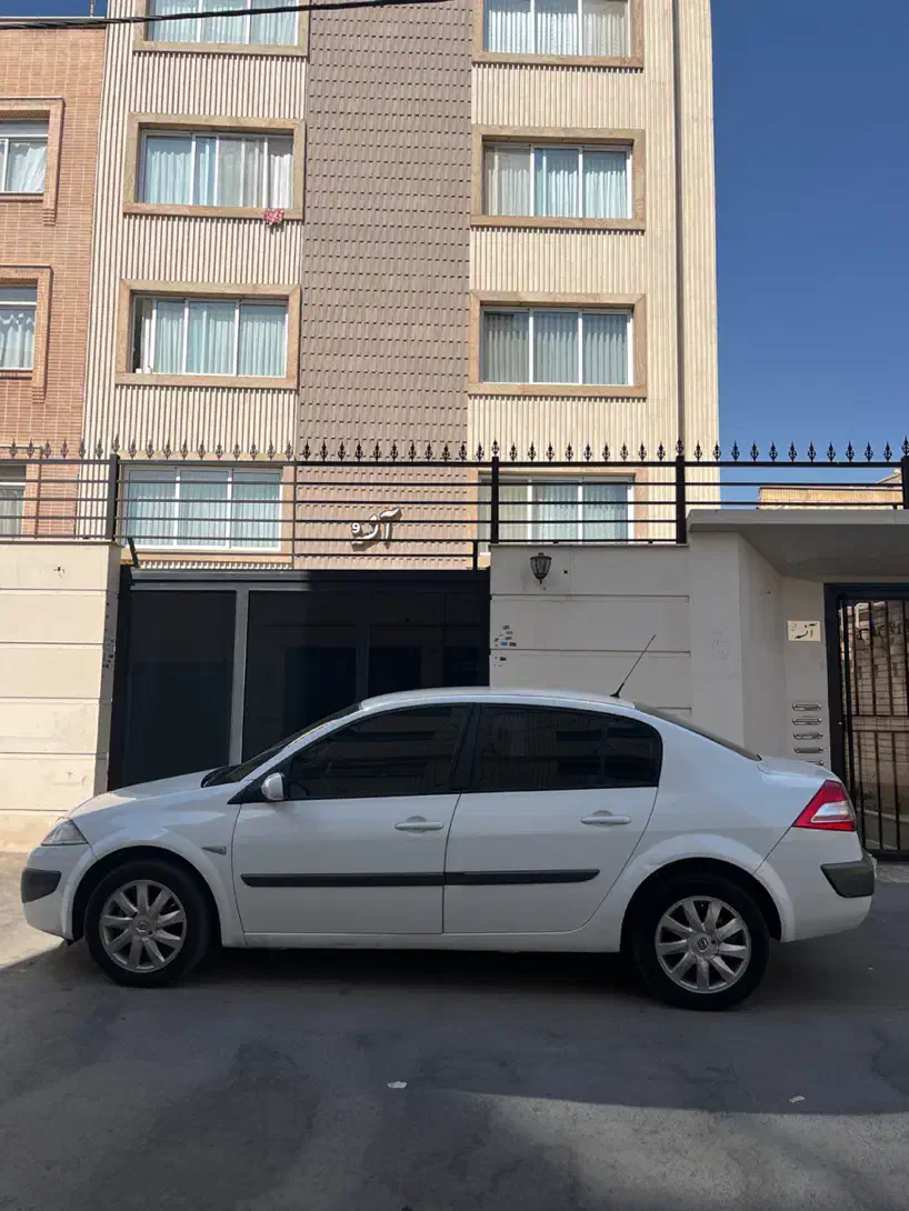رنو مگان پارس خودرو 2000 - 1392