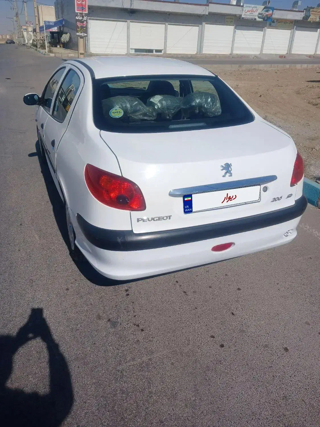 پژو ۲۰۶ صندوق دار v8 - 1399