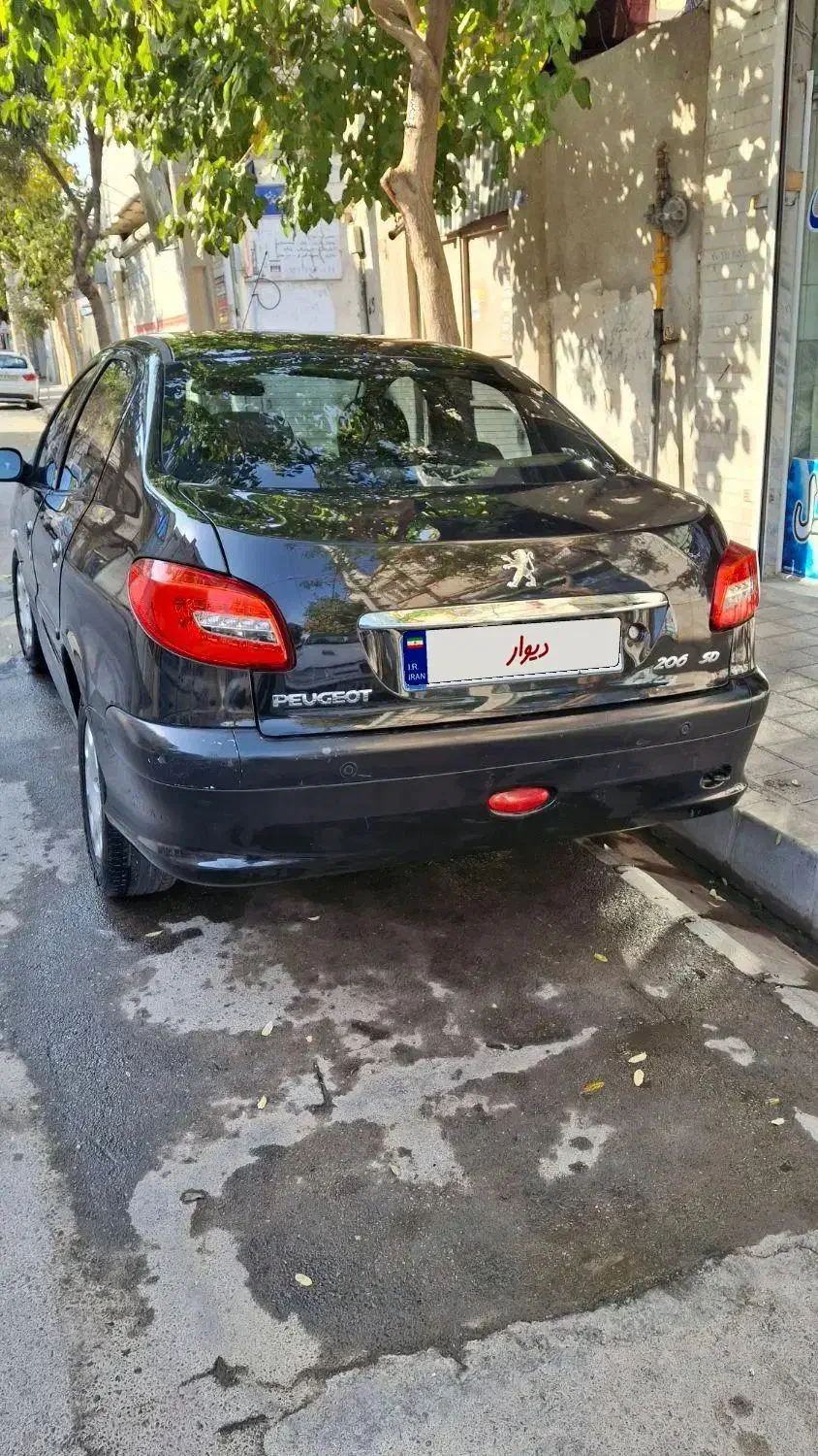 پژو ۲۰۶ صندوق دار v8 - 1397