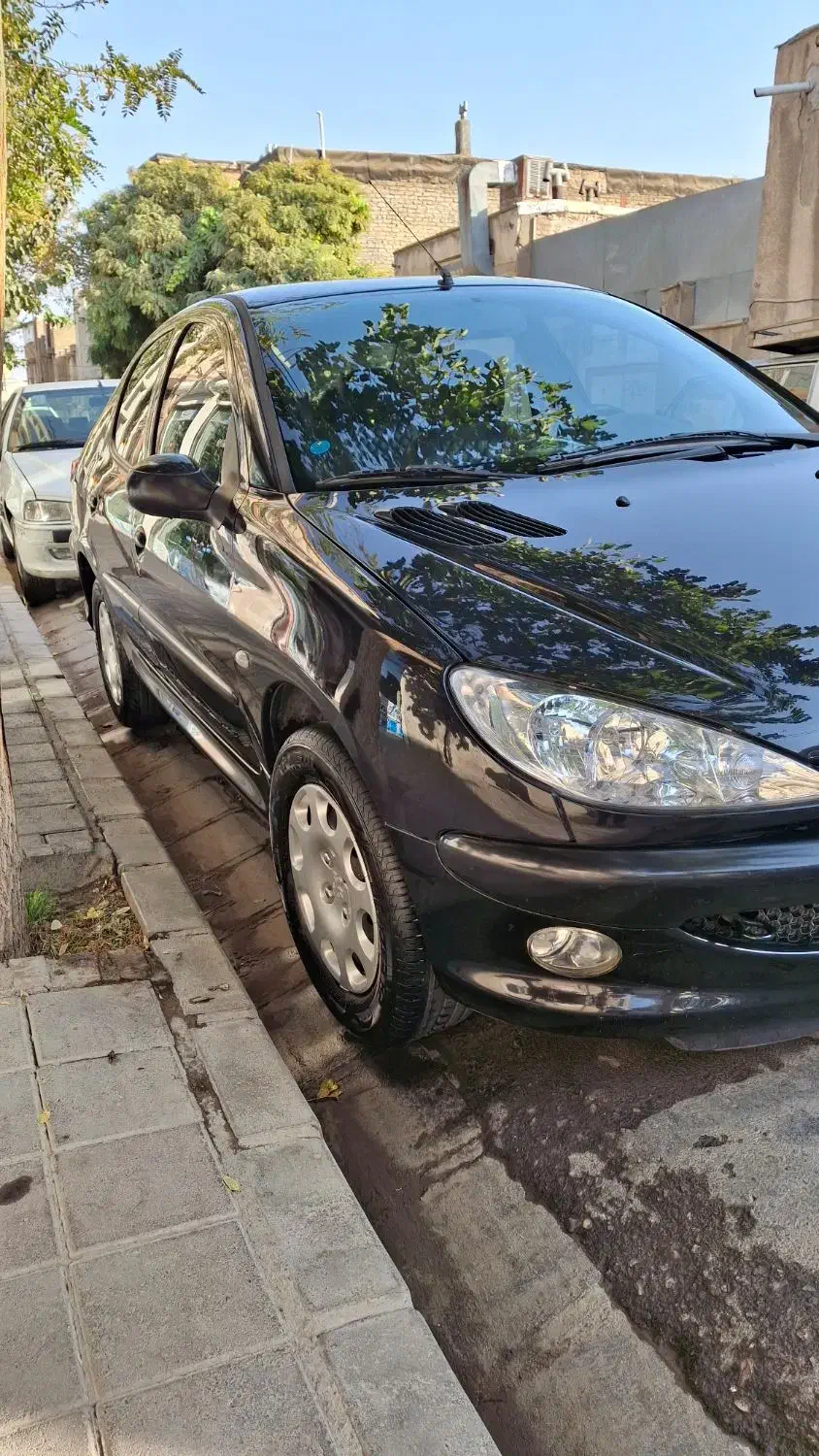 پژو ۲۰۶ صندوق دار v8 - 1397