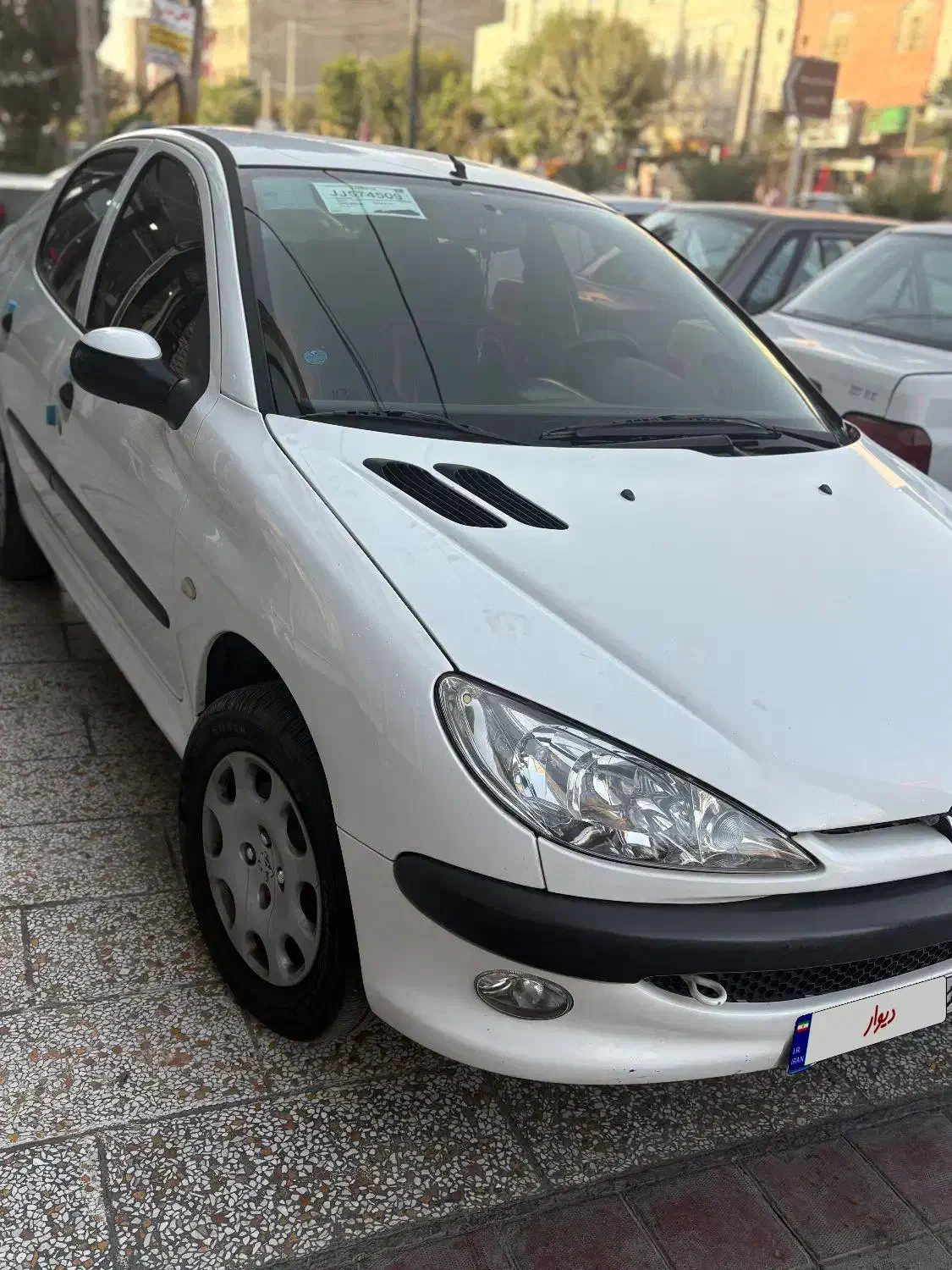 پژو ۲۰۶ صندوق دار v8 - 1397