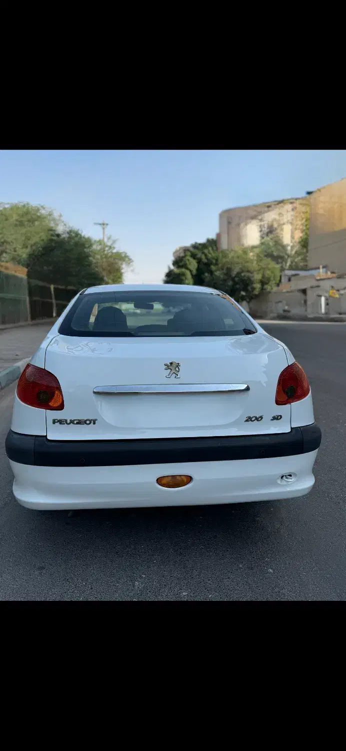پژو ۲۰۶ صندوق دار v8 - 1393