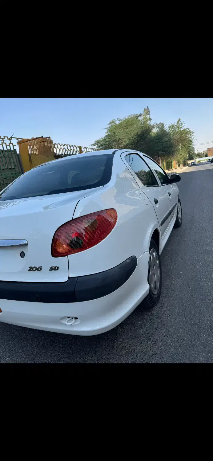 پژو ۲۰۶ صندوق دار v8 - 1393