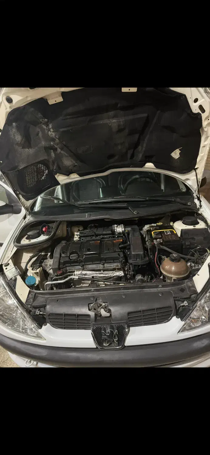 پژو ۲۰۶ صندوق دار v8 - 1393