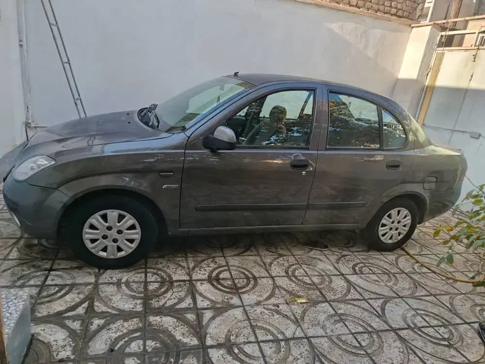 تیبا صندوق دار SX - 1390