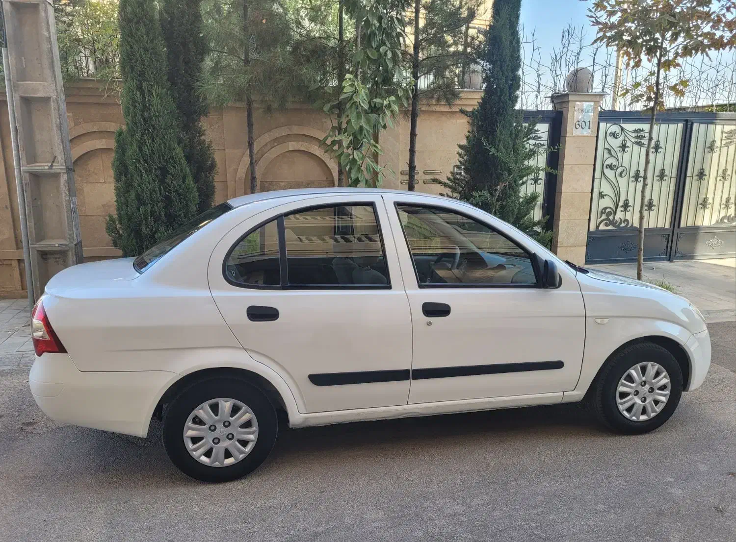 تیبا صندوق دار SX - 1391
