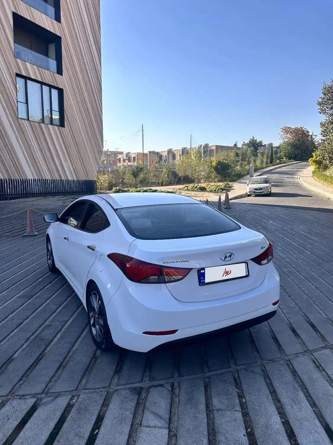 هیوندای النترا 1.8 لیتر - 2015