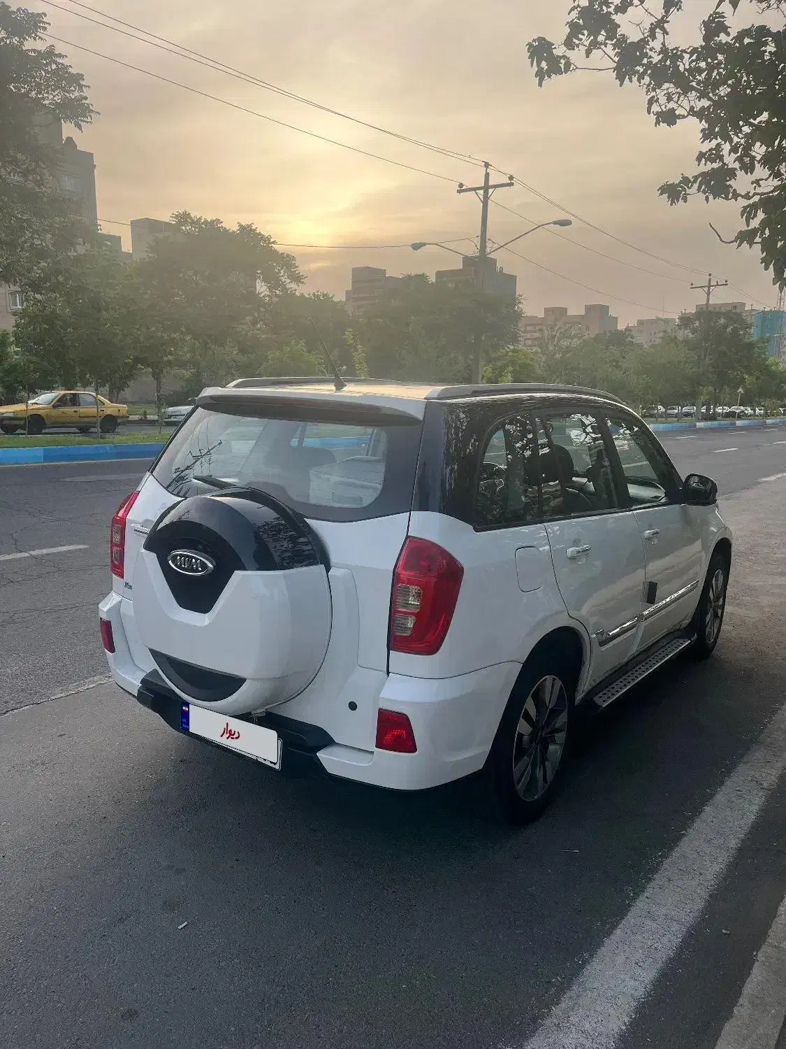 خودرو ام وی ام، X33 آگهی ann_20847582