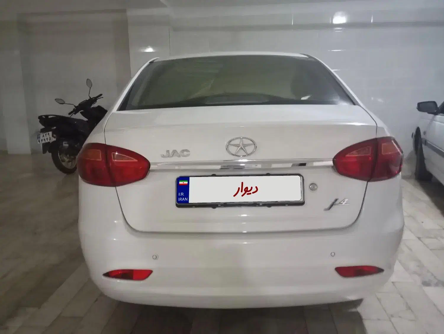 جک J4 اتوماتیک ساده - 1399