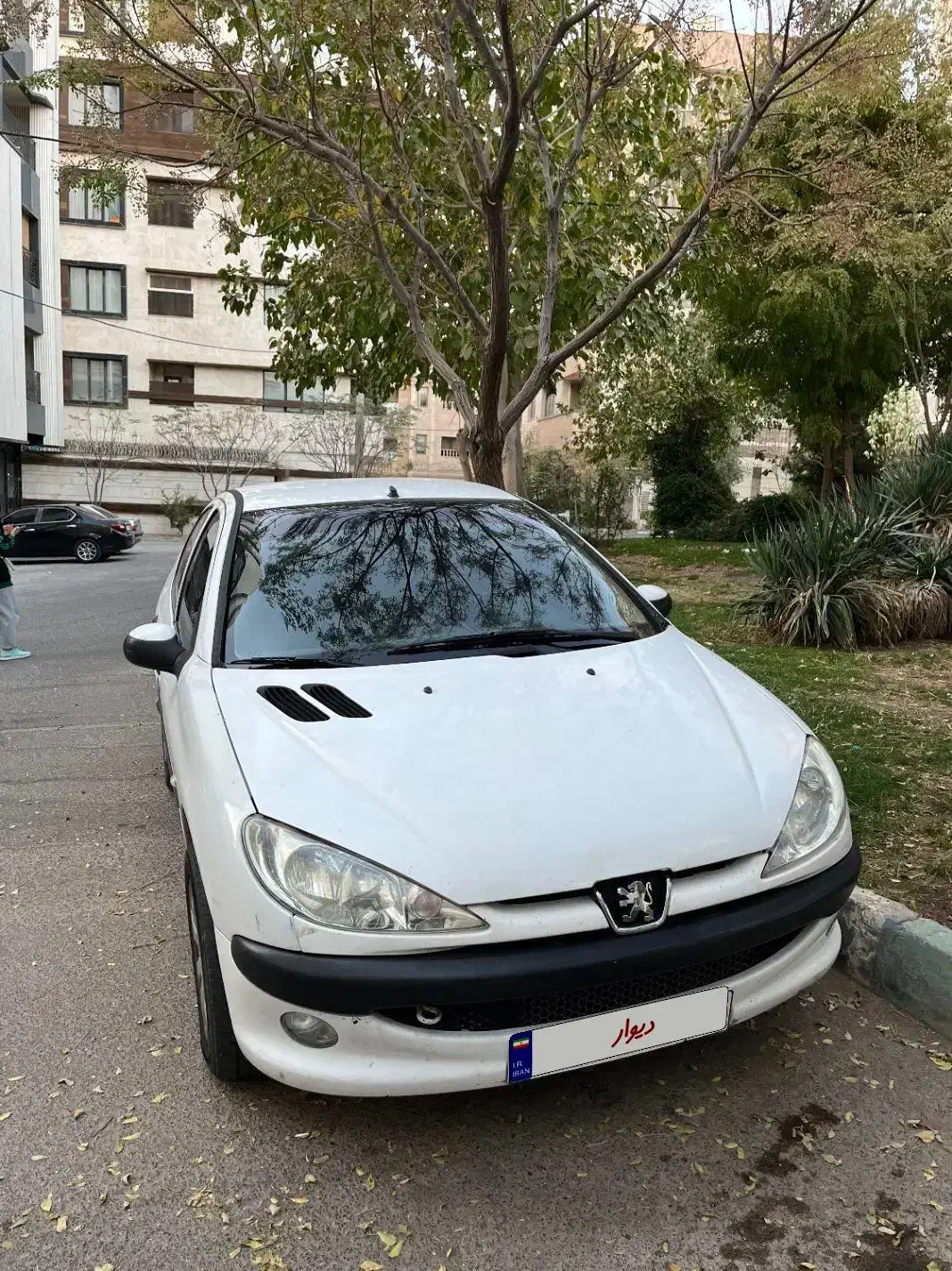 پژو ۲۰۶ صندوق دار v8 - 1397