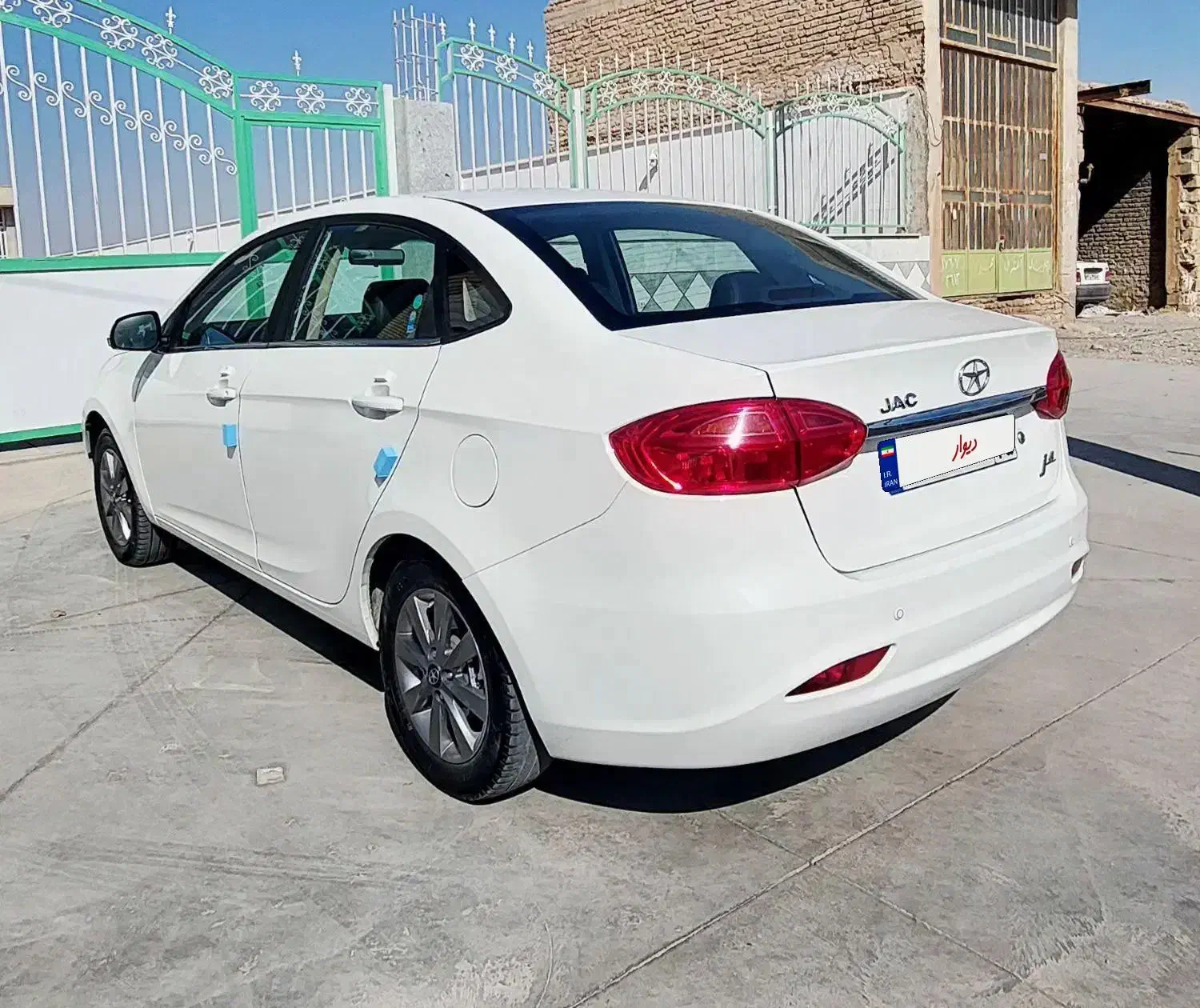 جک J4 اتوماتیک آپشنال - 1402