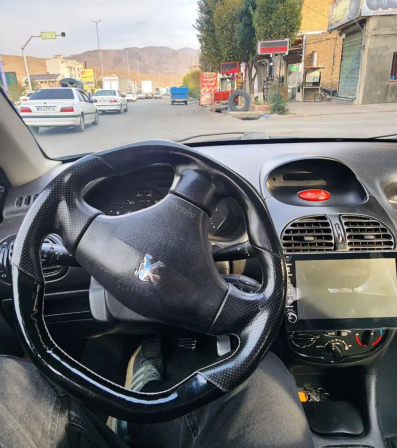 پژو ۲۰۶ صندوق دار v1 - 1390