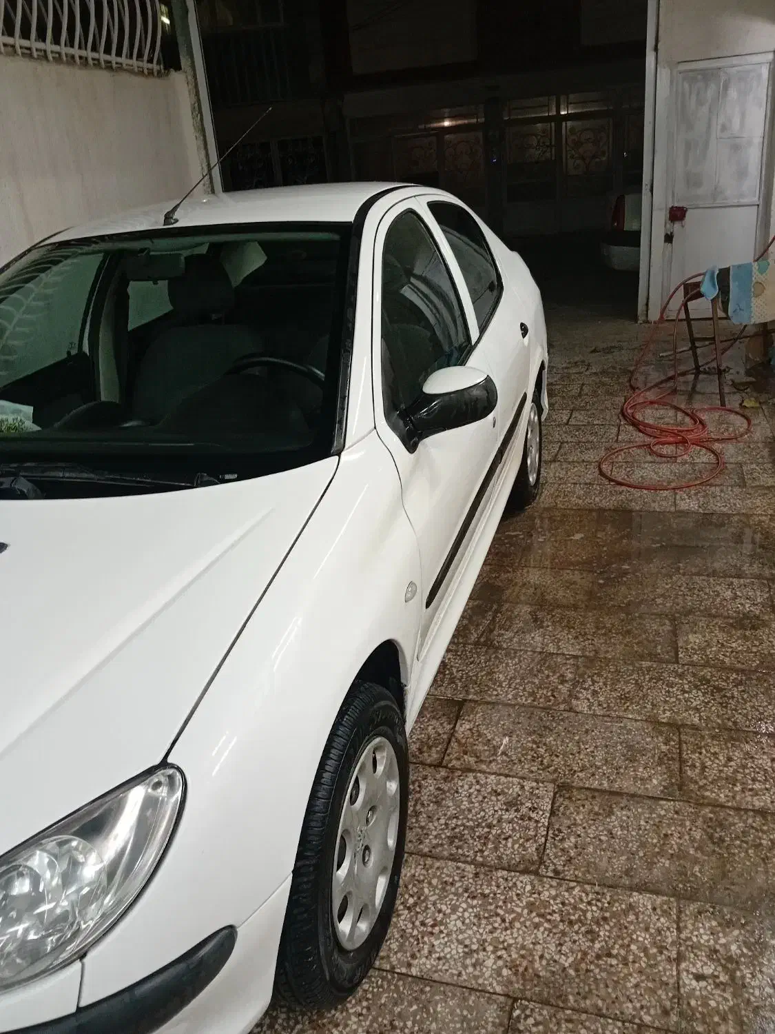 پژو ۲۰۶ صندوق دار v8 - 1396