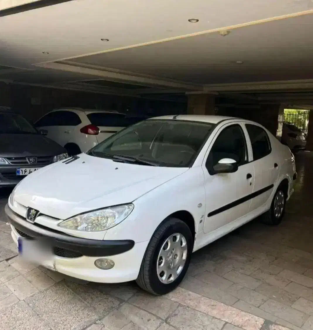 پژو ۲۰۶ صندوق دار v8 - 1395