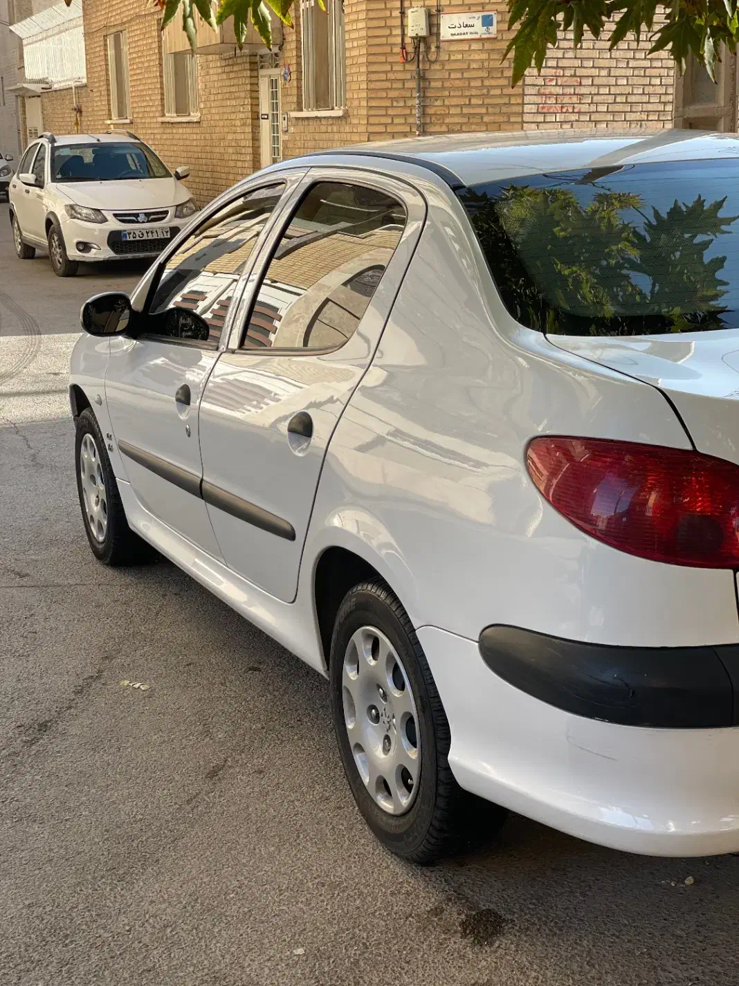 پژو ۲۰۶ صندوق دار v8 - 1396