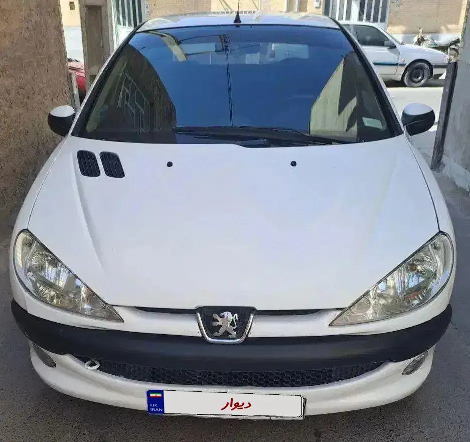 پژو ۲۰۶ صندوق دار v8 - 1390