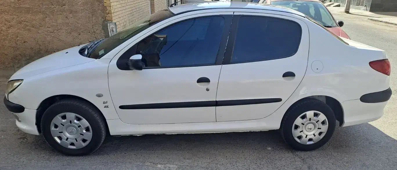پژو ۲۰۶ صندوق دار v8 - 1390