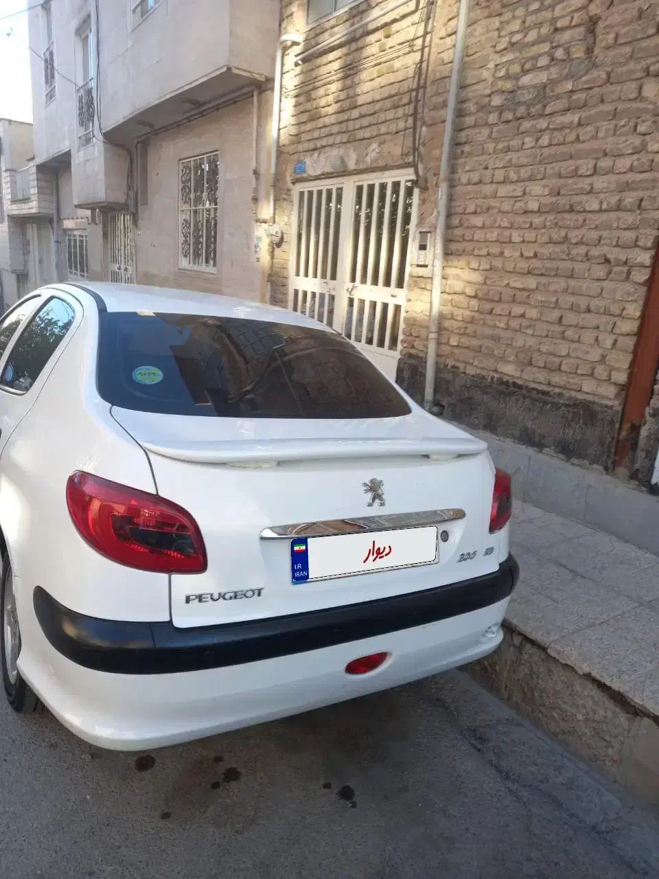 پژو ۲۰۶ صندوق دار v8 - 1399