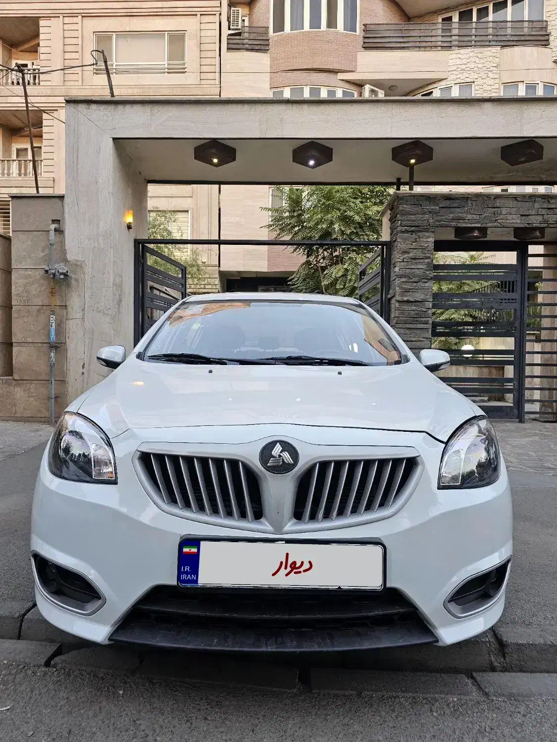 خودرو برلیانس، H320 آگهی ann_20850343