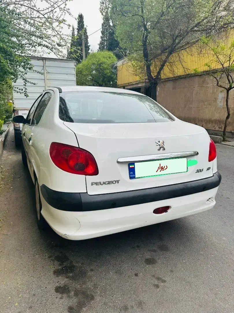 پژو ۲۰۶ صندوق دار v8 - 1394