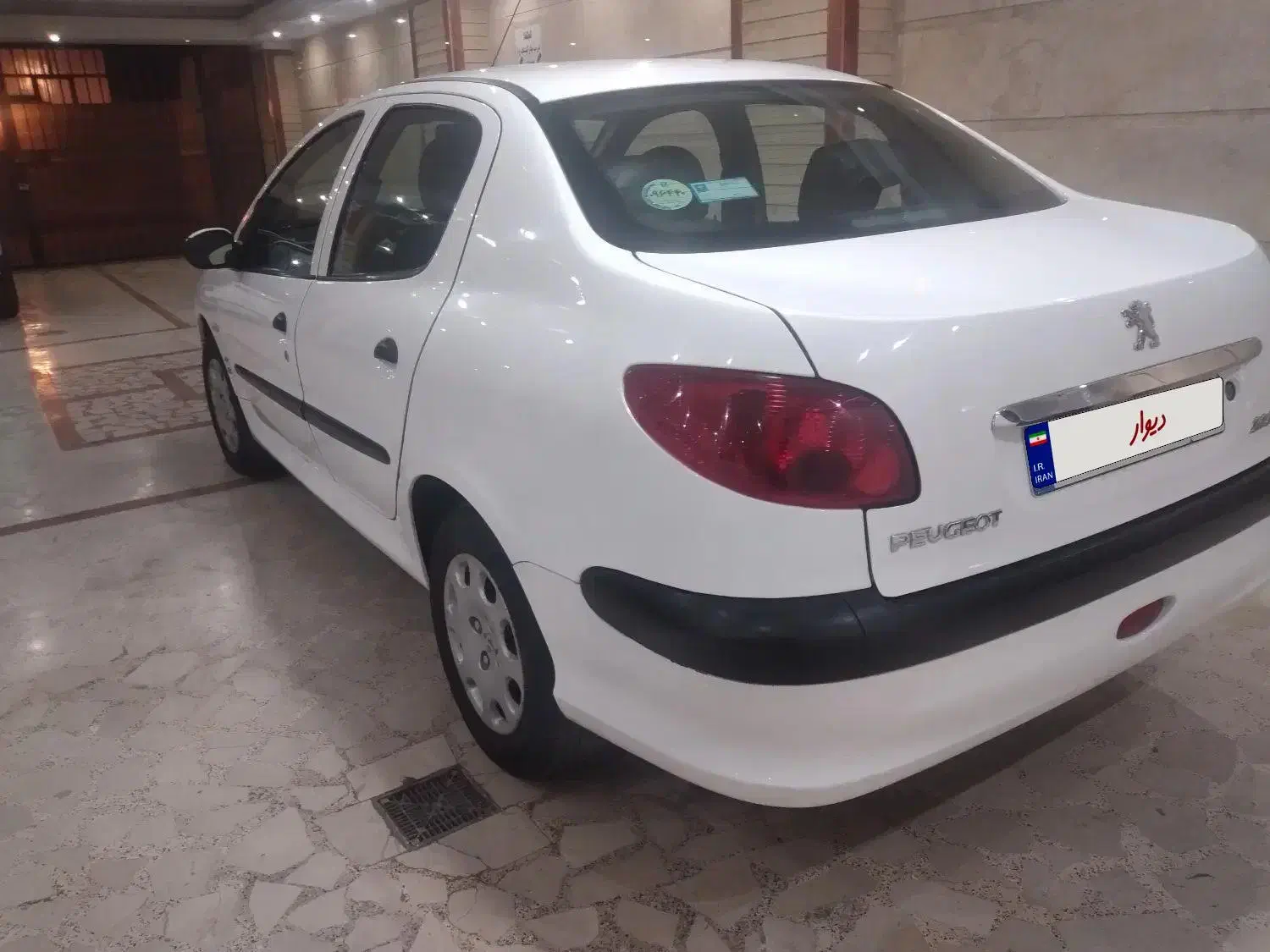 پژو ۲۰۶ صندوق دار v8 - 1399
