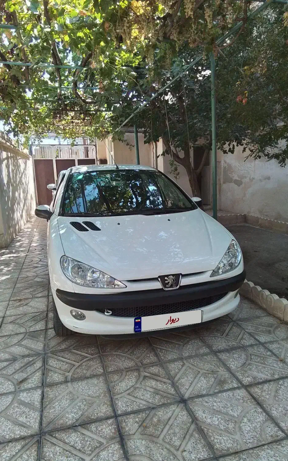 پژو ۲۰۶ صندوق دار v8 - 1398