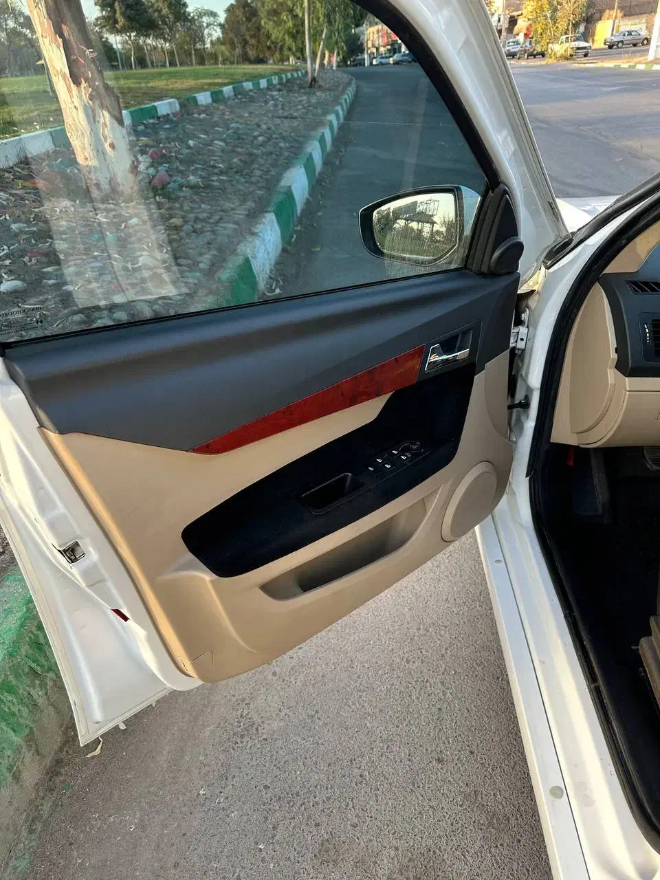دنا پلاس تیپ ۲ سانروف ۴ ایربگ - 1399