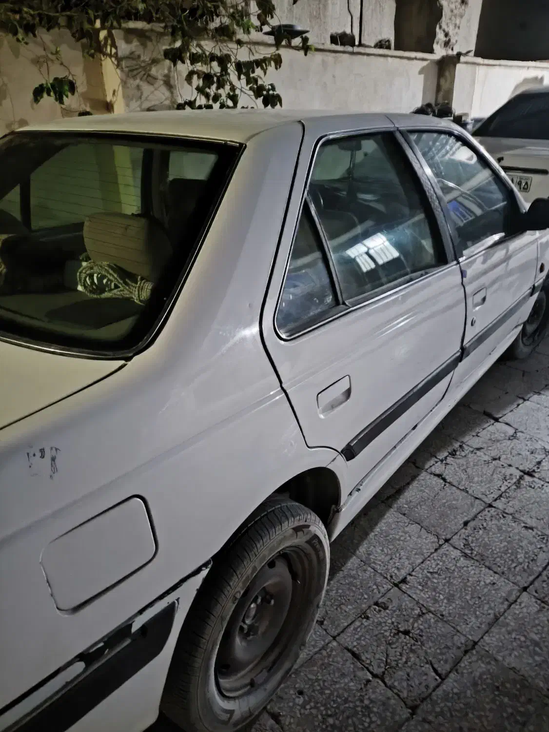 پژو پارس سال - 1390