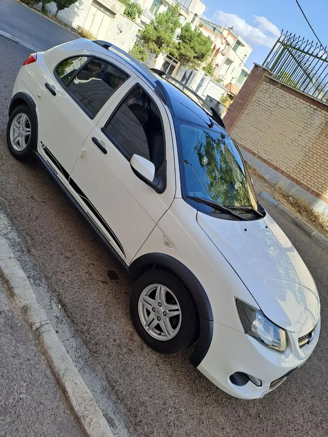 خودرو کوییک، R آگهی ann_20851150