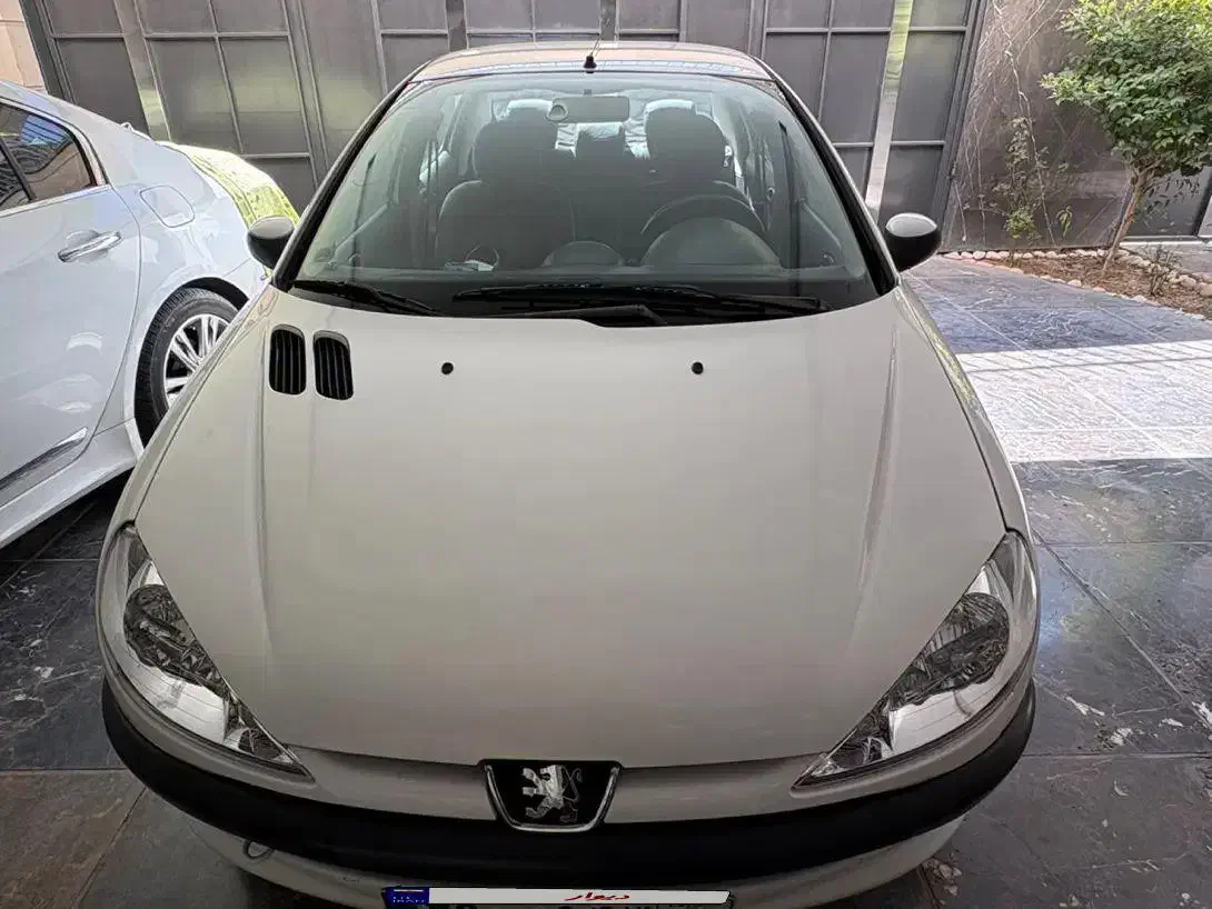 پژو ۲۰۶ صندوق دار v8 - 1393