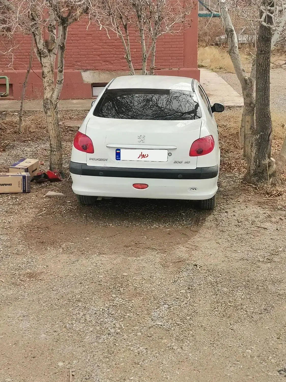 پژو ۲۰۶ صندوق دار v8 - 1393