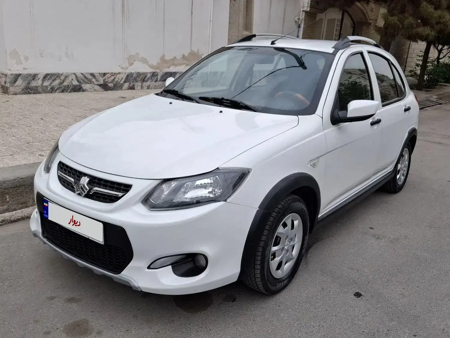 خودرو کوییک، معمولی آگهی ann_20851382