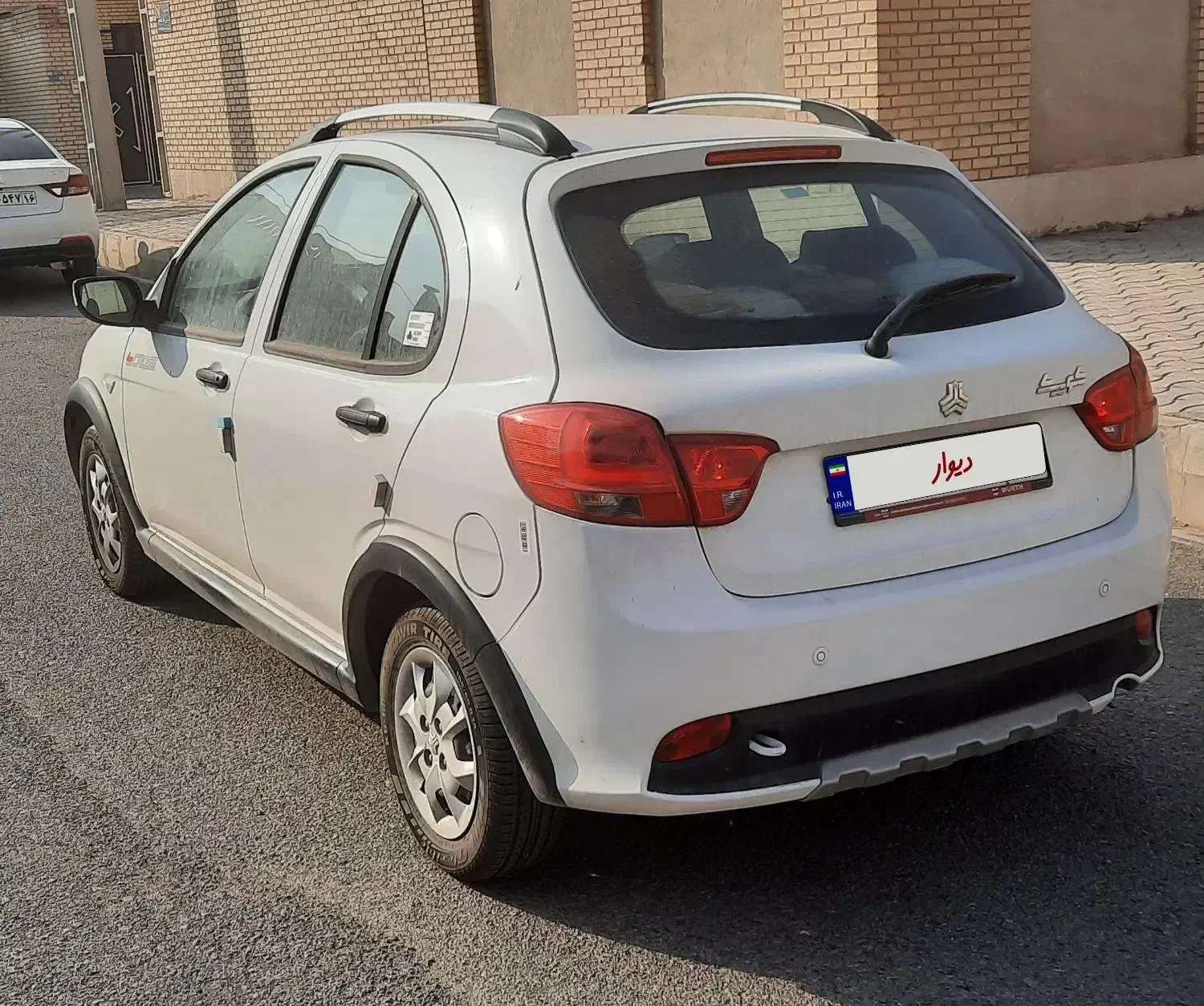خودرو کوییک، معمولی آگهی ann_20851473