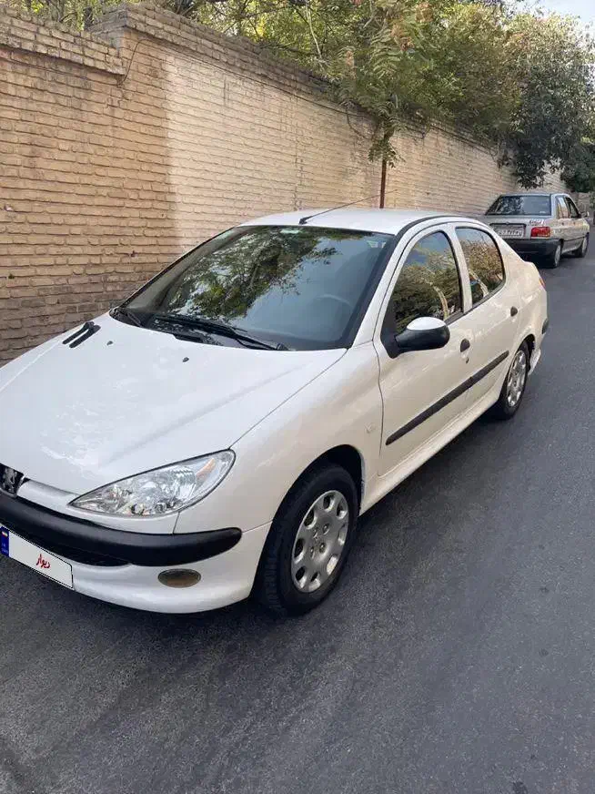 پژو ۲۰۶ صندوق دار v8 - 1394