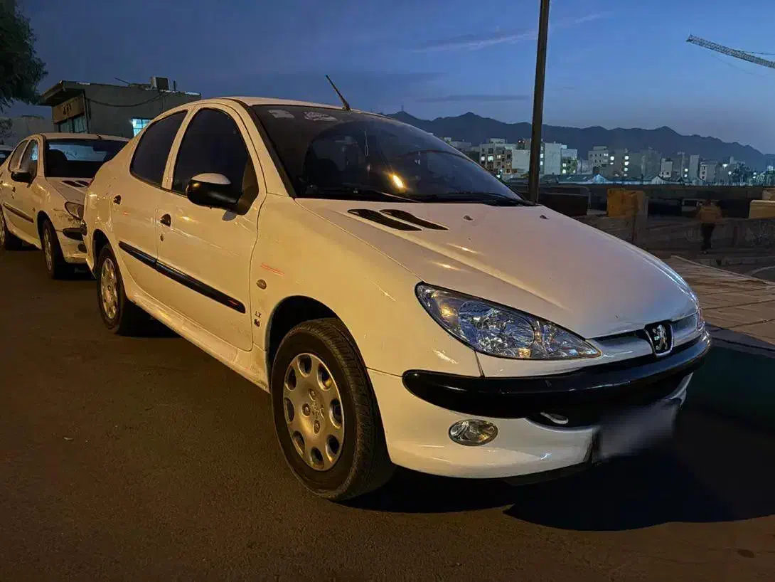 پژو ۲۰۶ صندوق دار v8 - 1391