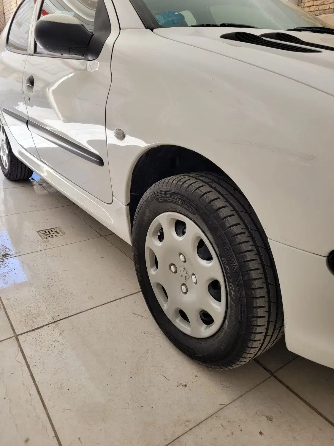 پژو ۲۰۶ صندوق دار v8 - 1391