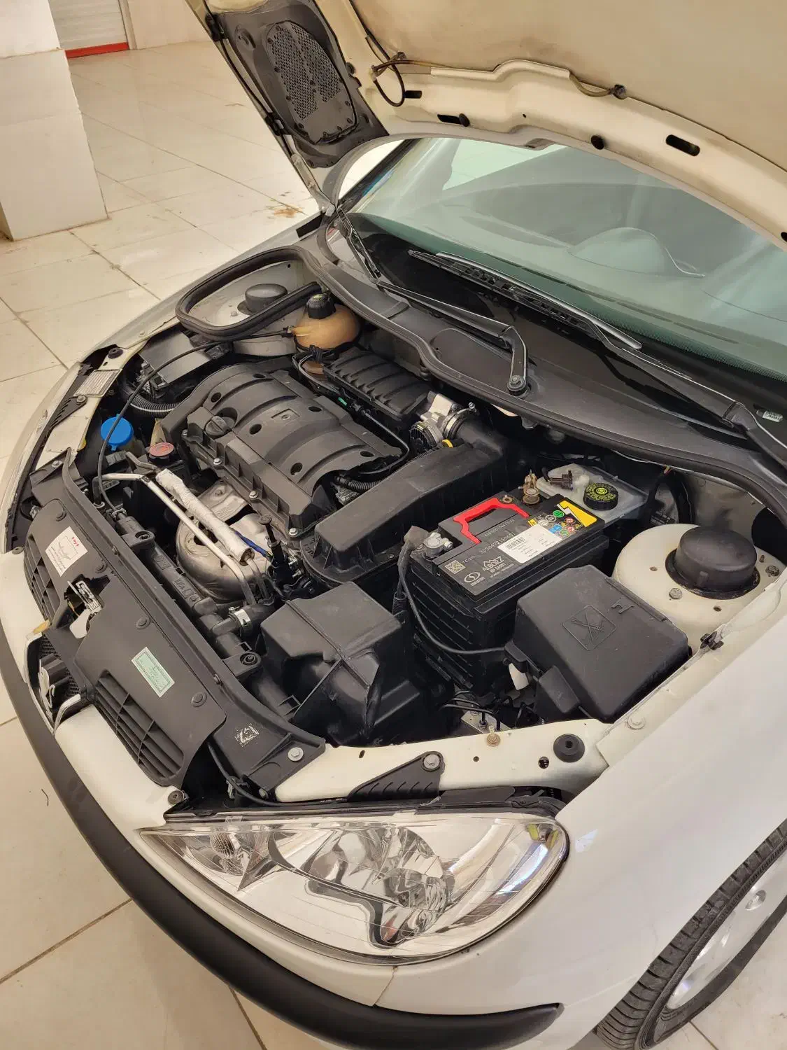 پژو ۲۰۶ صندوق دار v8 - 1391