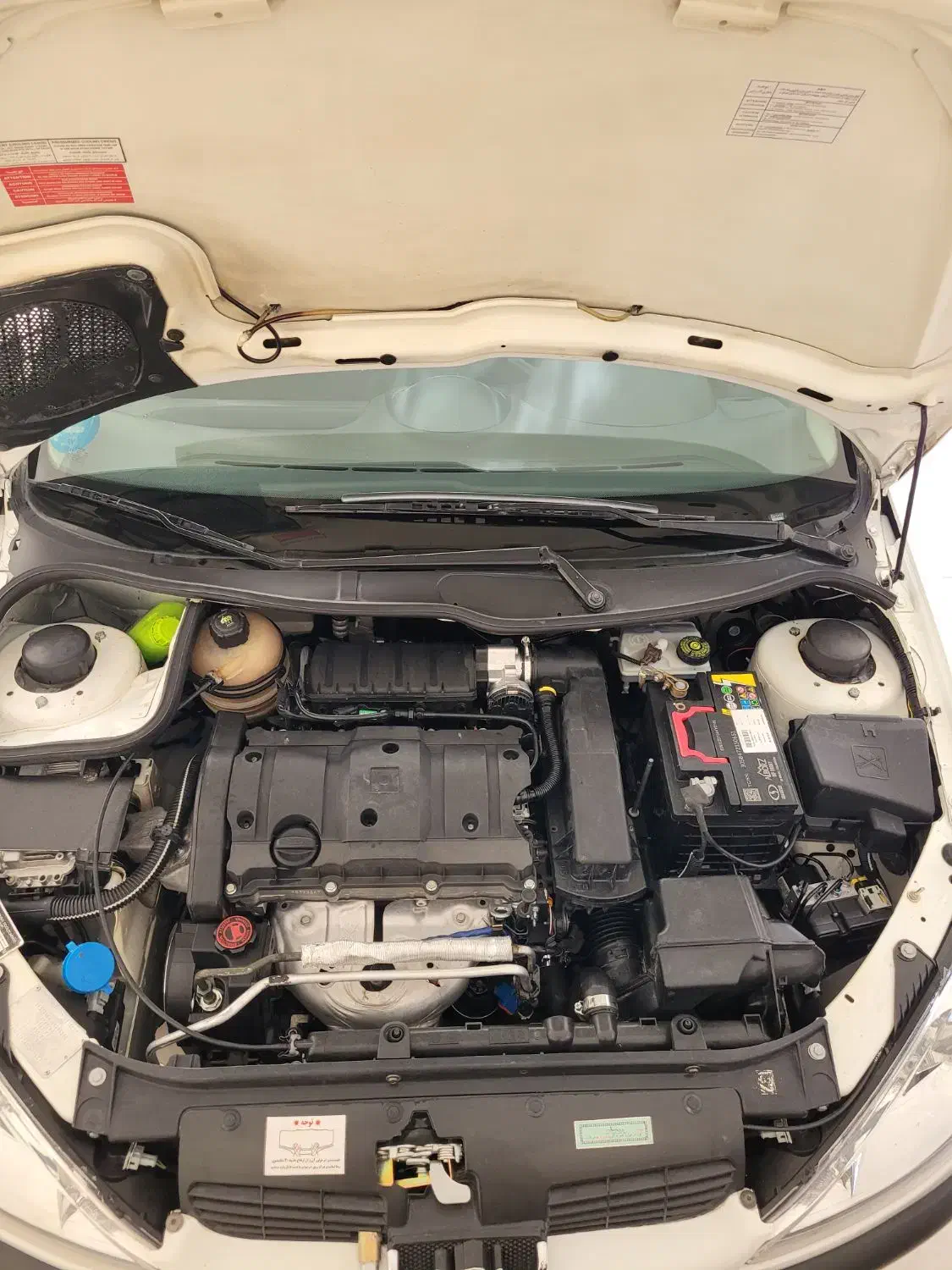 پژو ۲۰۶ صندوق دار v8 - 1391