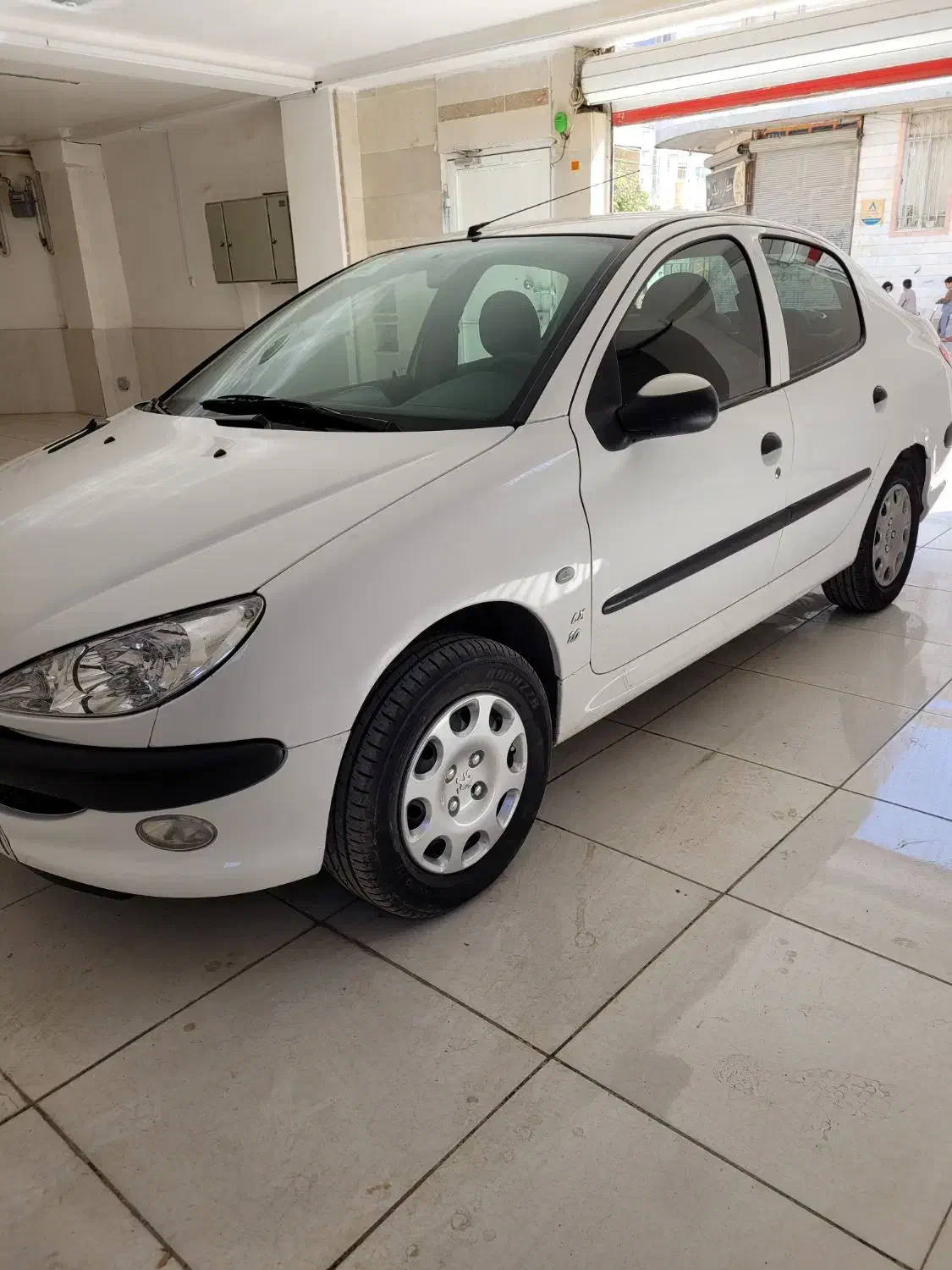 پژو ۲۰۶ صندوق دار v8 - 1391