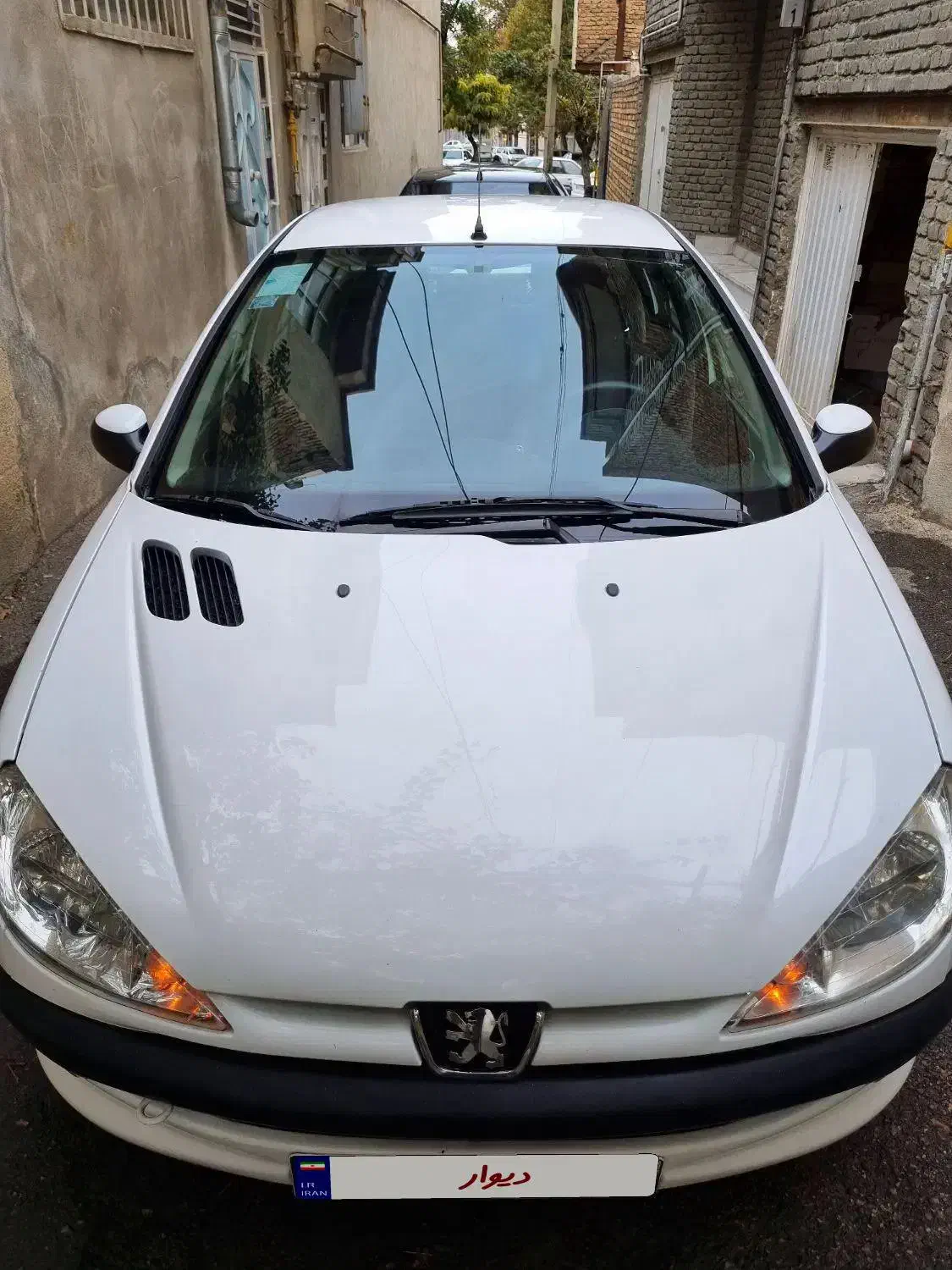 پژو ۲۰۶ صندوق دار v8 - 1394