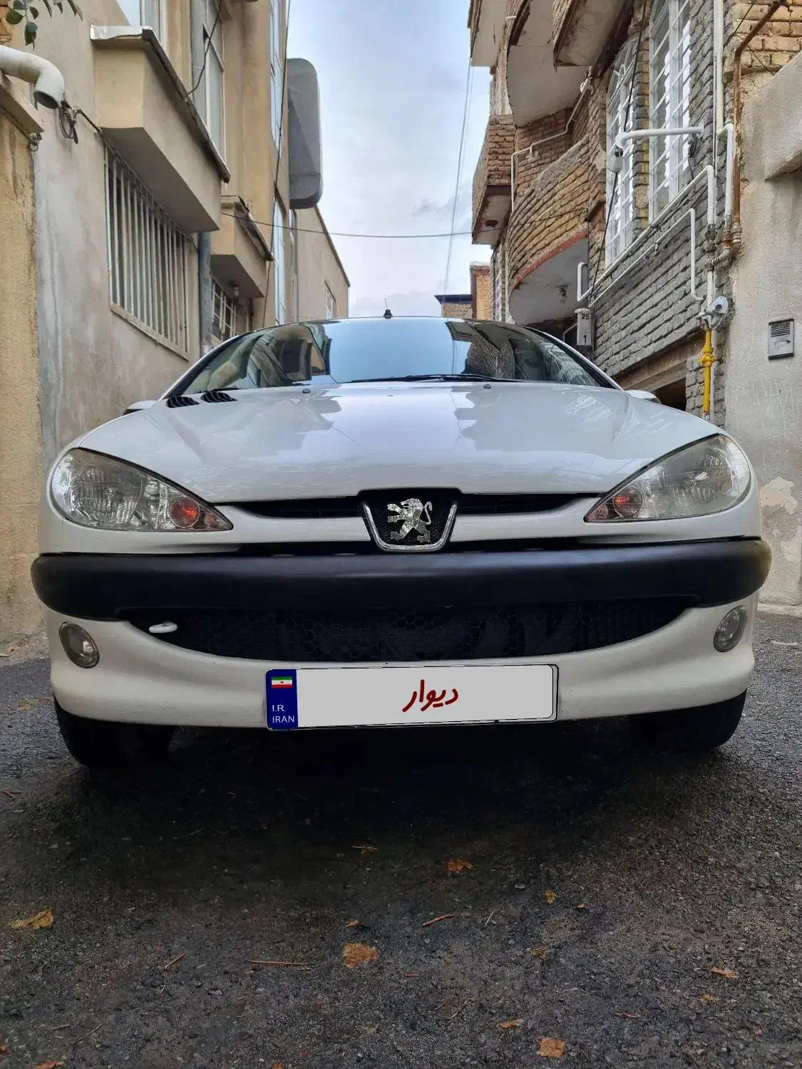 پژو ۲۰۶ صندوق دار v8 - 1394